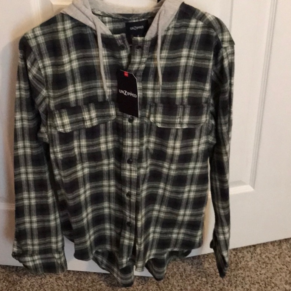 NWT Hooded Plaid Button Down